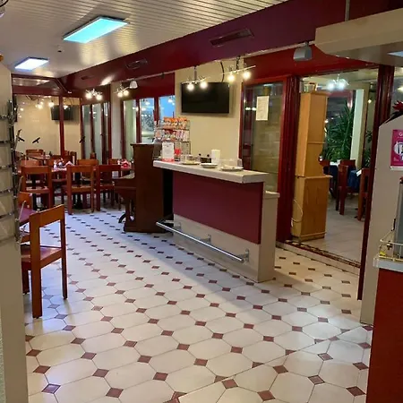 Hotel Lyssach ليساخ